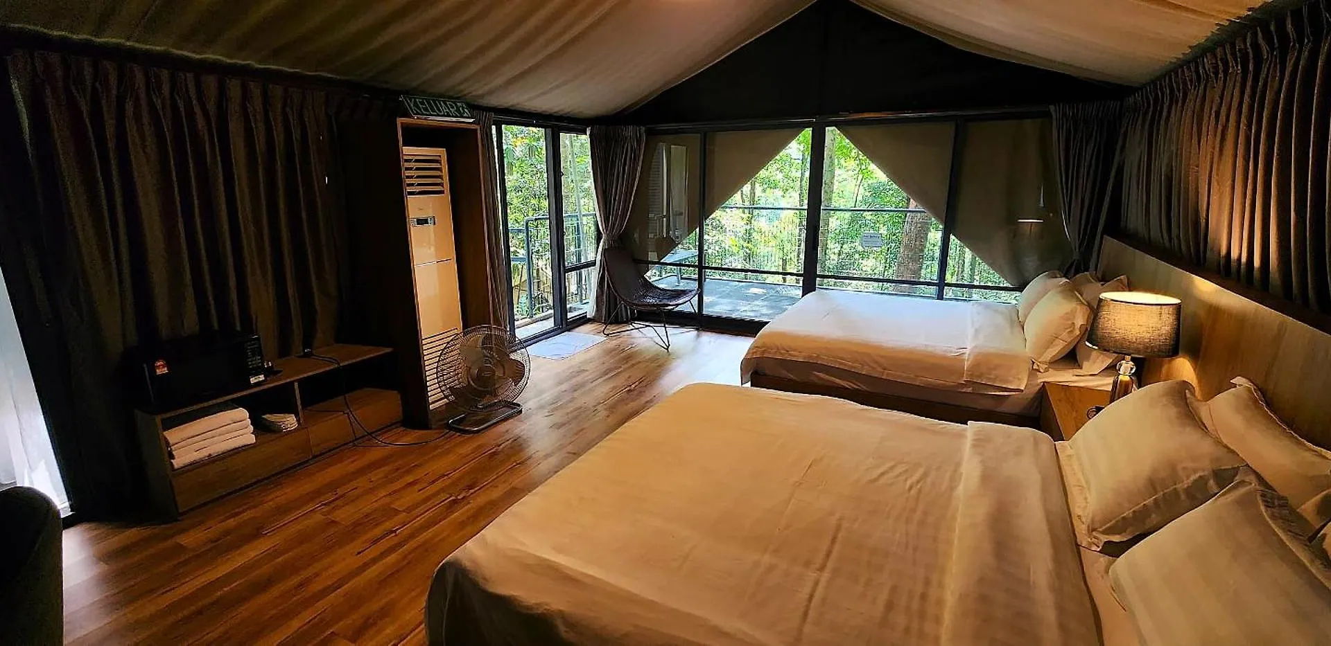 Luxury tent Boulder Valley Batu Ferringhi