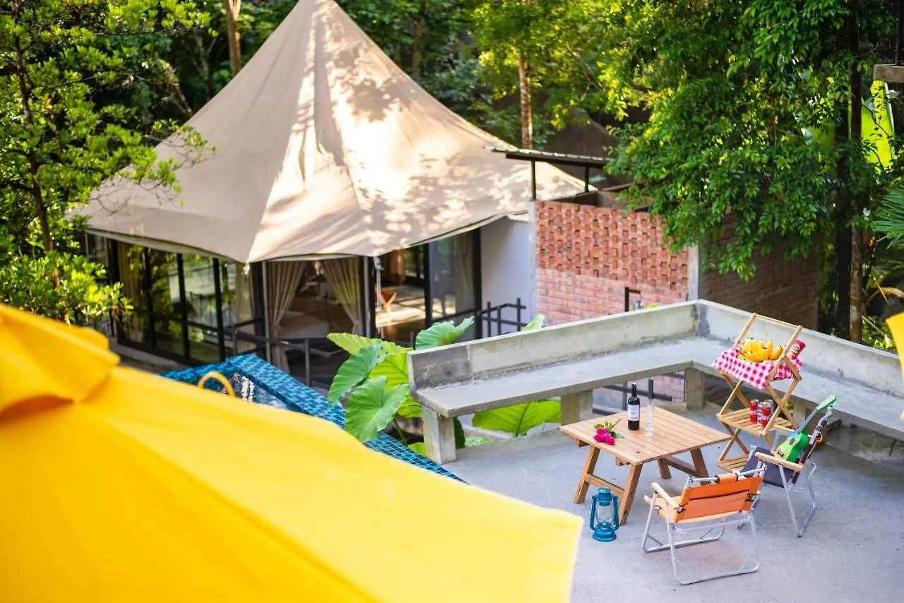 Luxury tent Boulder Valley Batu Ferringhi